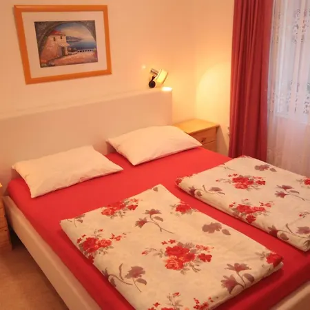 In Vrvari 5195-1 Apartment Porec